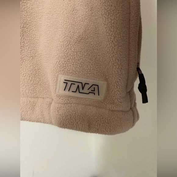 ariztia TNA fleece coat - Picture 2 of 4